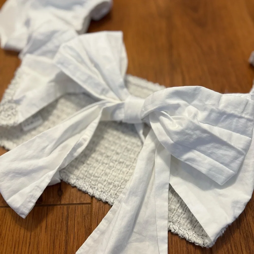 Zara Smocked Ruffle Sleeve Crop Top with Tie Back. Size Medium